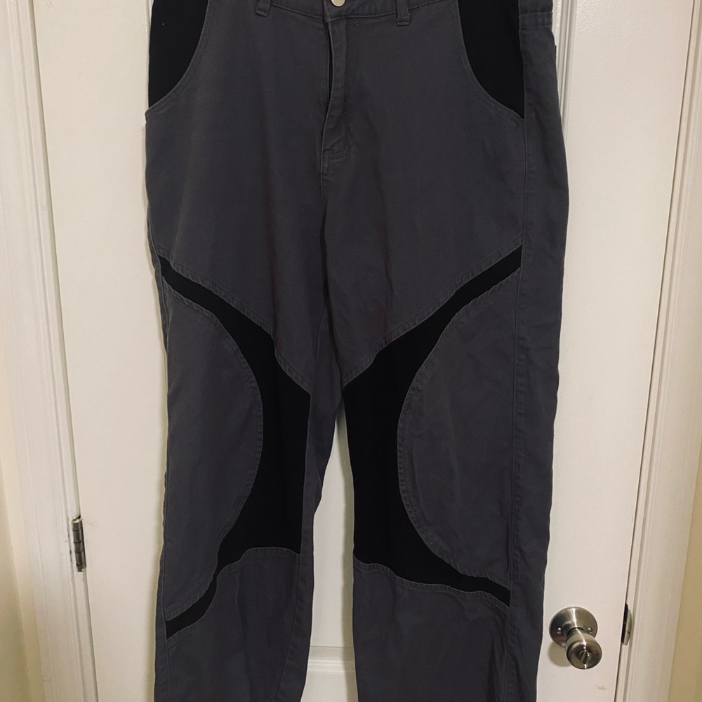 ROMWE Gray and Black Wide Cargo Pants with Tapered Fit